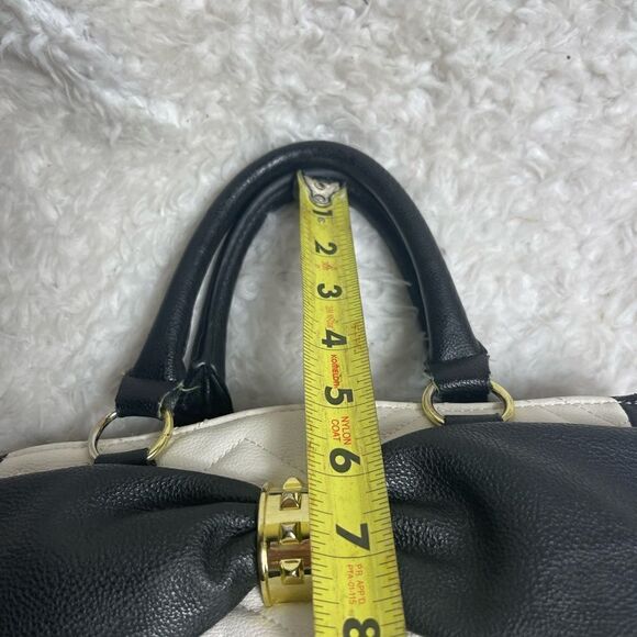 Betsey Johnson off white & Black quilted faux leather satchel with bow accent - Picture 9 of 14